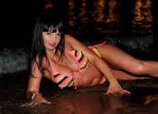 romantic girl looking for guy in Cerrillos, New Mexico